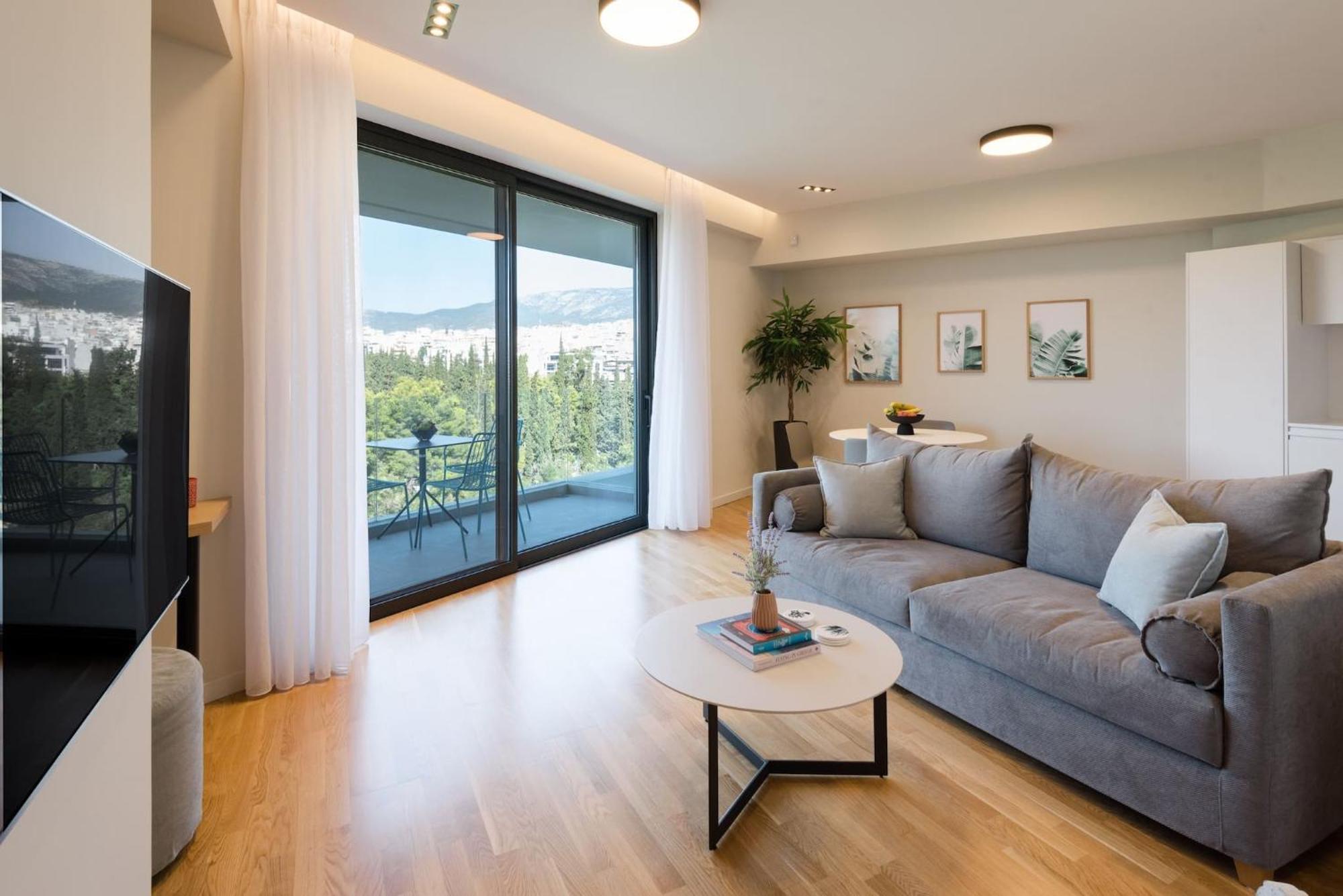 Urban With Stunning Acropolis View & Roofdeck * Athens
