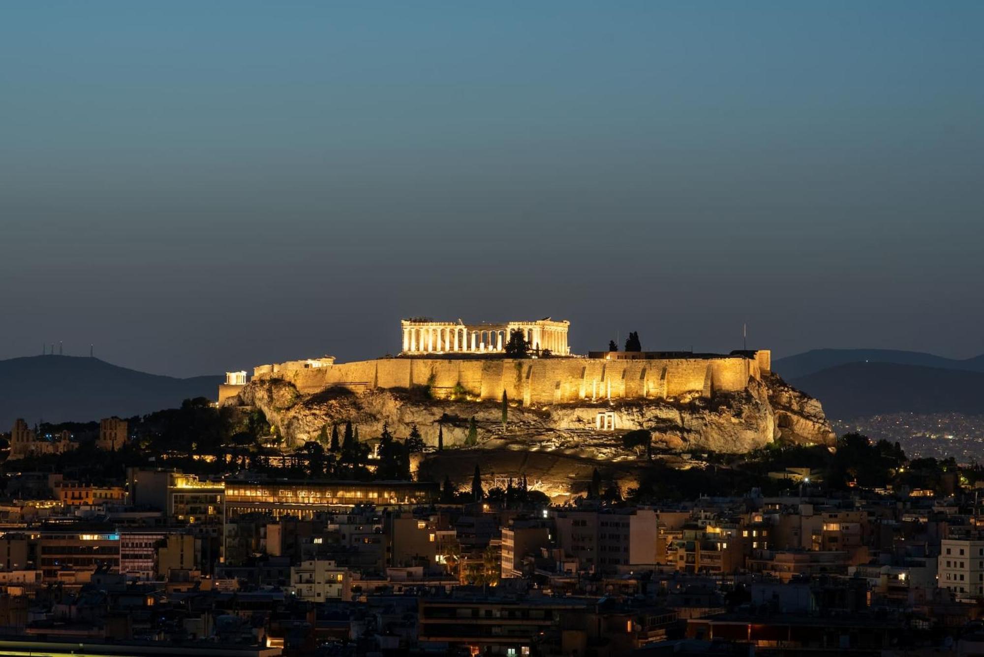 Apartment Urban With Stunning Acropolis View & Roofdeck