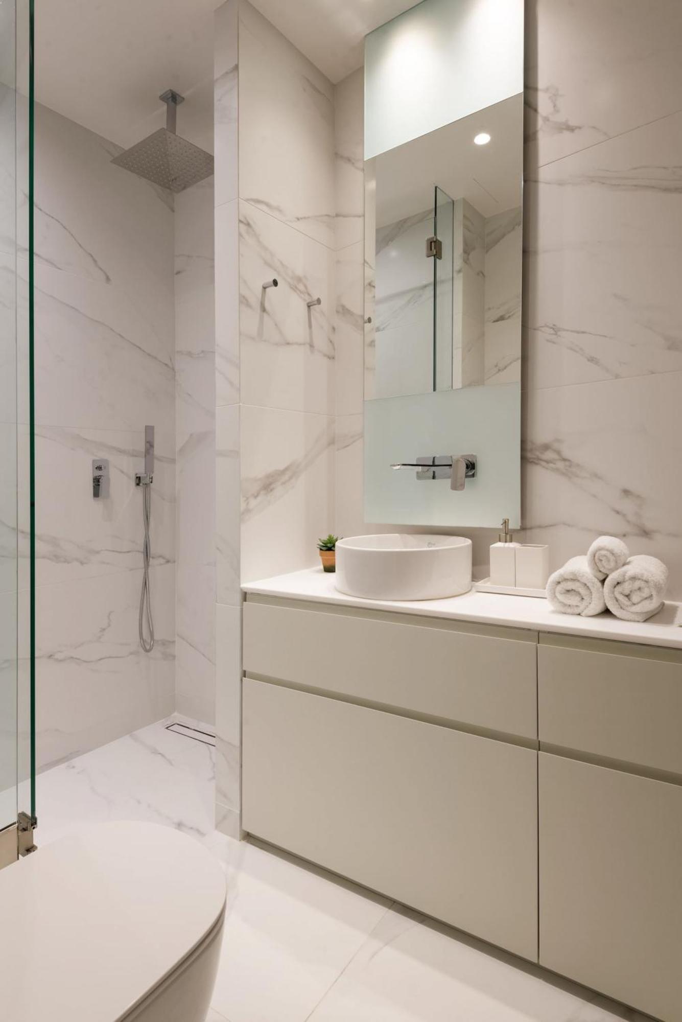 Urban With Stunning Acropolis View & Roofdeck * Athens